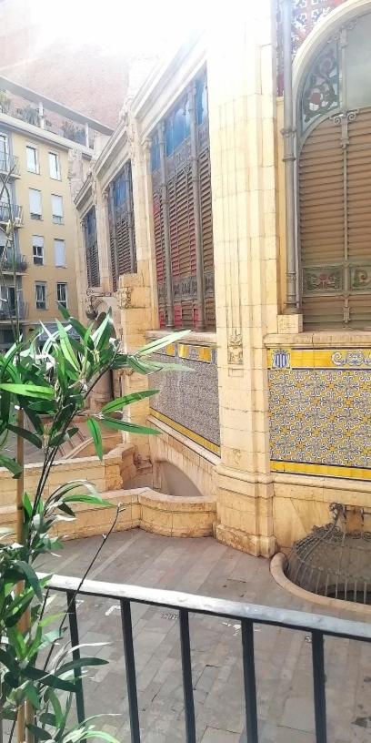 Precioso Apartamento Frente Del Mercado Central Валенсия Екстериор снимка